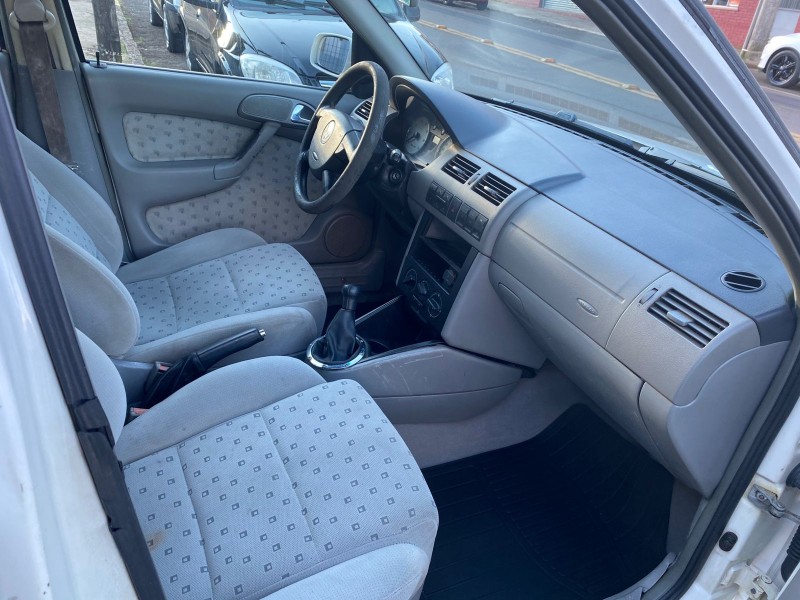 PARATI 1.8 MI PLUS 8V FLEX 4P MANUAL G.III - 2004 - VACARIA