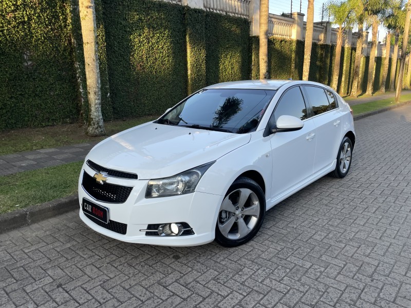 CRUZE 1.8 LT 16V FLEX 4P MANUAL