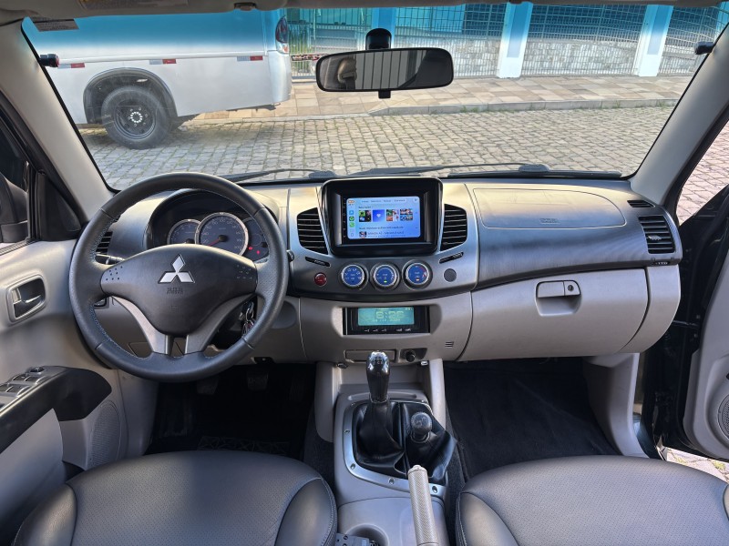 L200 TRITON 3.2 HPE 4X4 CD 16V TURBO INTERCOOLER DIESEL 4P MANUAL - 2009 - CAXIAS DO SUL