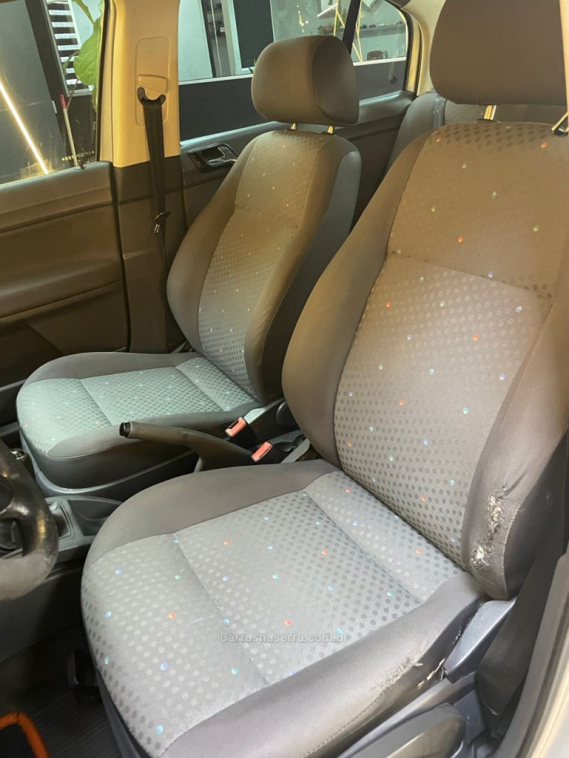 POLO 1.6 MI PLUS 8V GASOLINA 4P MANUAL - 2005 - NOVO HAMBURGO