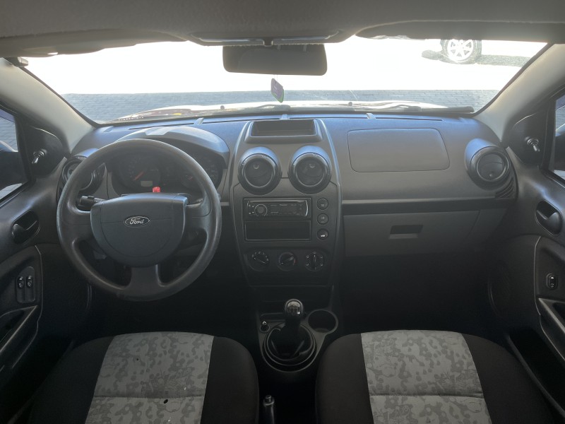 FIESTA 1.0 MPI SEDAN 8V FLEX 4P MANUAL - 2010 - CAXIAS DO SUL