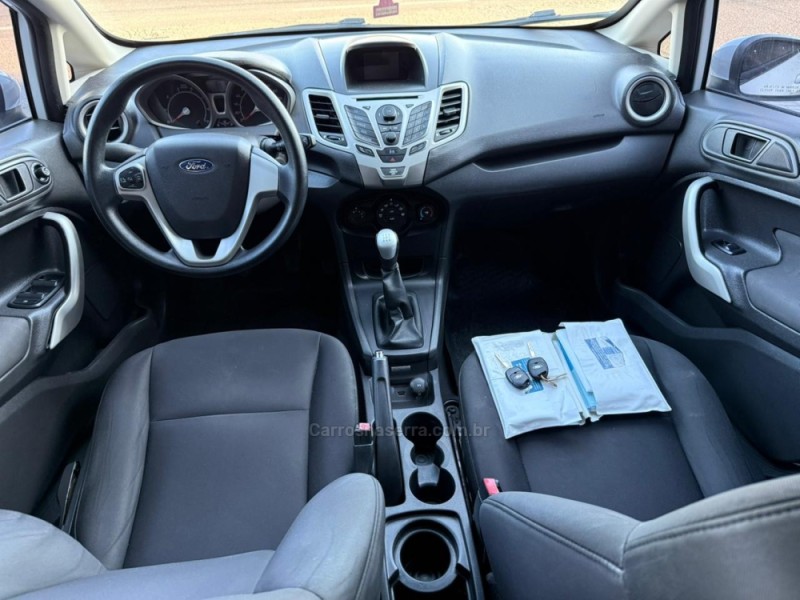 FIESTA 1.6 SE HATCH 16V FLEX 4P MANUAL - 2013 - CAXIAS DO SUL