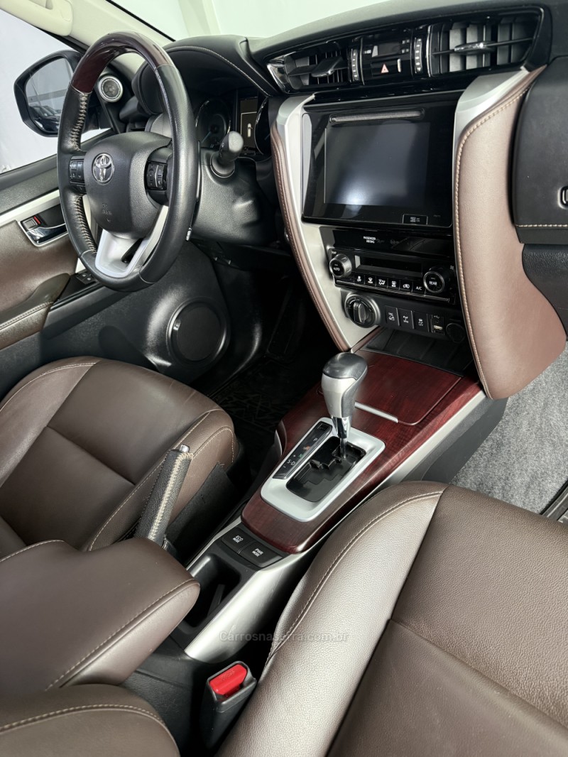 HILUX SW4 2.8 SRX 4X4 16V TURBO INTERCOOLER DIESEL 4P AUTOMÁTICO - 2016 - BENTO GONçALVES