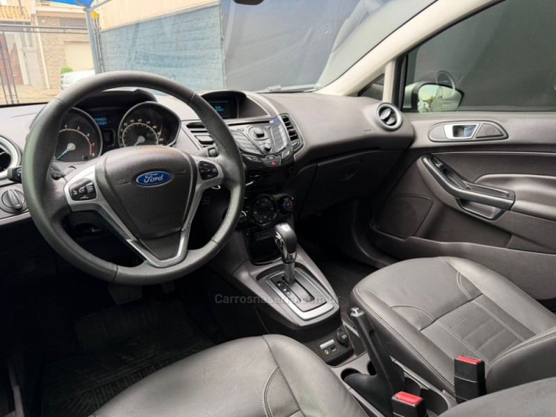 FIESTA 1.6 TITANIUM HATCH 16V FLEX 4P AUTOMÁTICO - 2014 - ESTâNCIA VELHA
