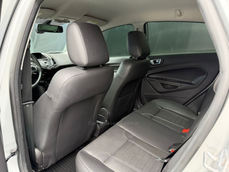 FIESTA 1.6 TITANIUM HATCH 16V FLEX 4P AUTOMÁTICO - 2014 - ESTâNCIA VELHA