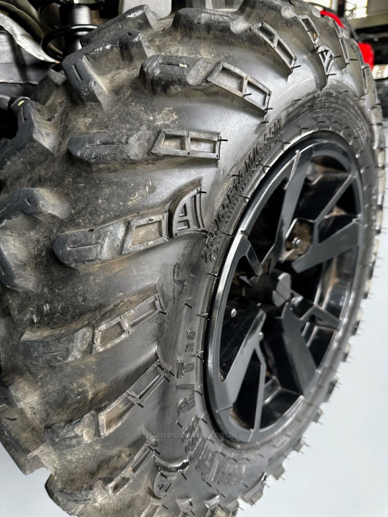 OUTLANDER  - 2024 - TRêS COROAS