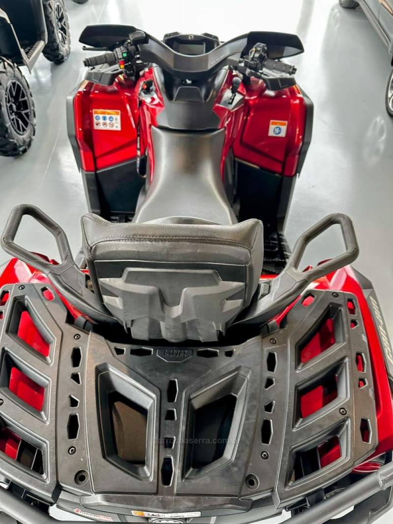 OUTLANDER  - 2024 - TRêS COROAS