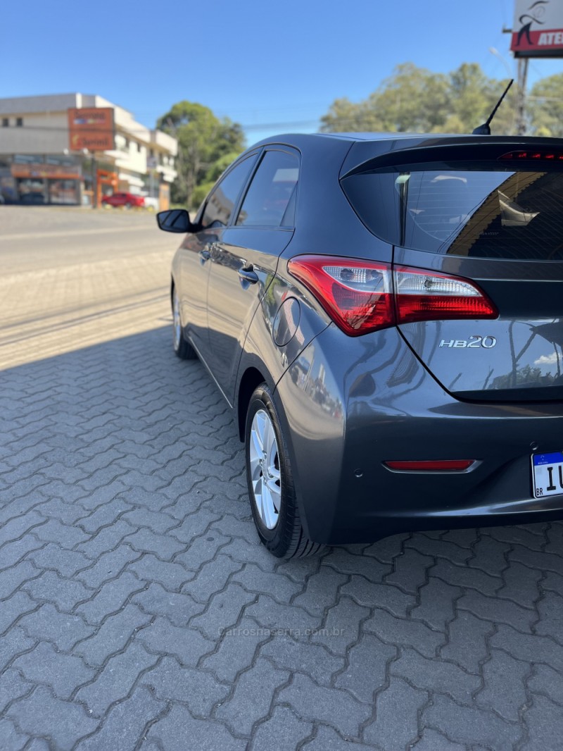 HB20 1.6 PREMIUM 16V FLEX 4P MANUAL - 2013 - CAXIAS DO SUL
