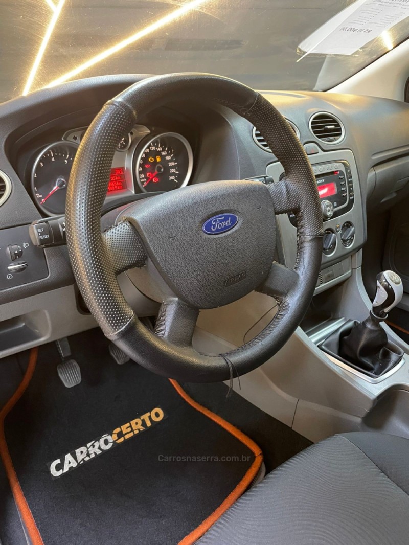 FOCUS 2.0 GLX 16V GASOLINA 4P MANUAL - 2009 - NOVO HAMBURGO