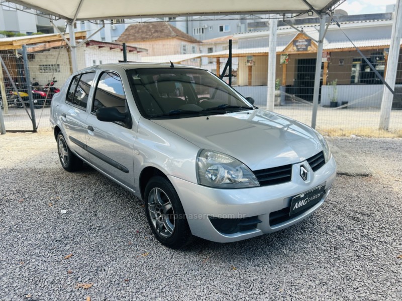 CLIO 1.0 EXPRESSION SEDAN 16V FLEX 4P MANUAL - 2006 - CAXIAS DO SUL