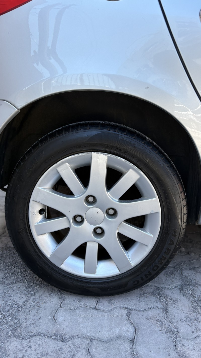 207 1.4 XR 8V FLEX 4P MANUAL - 2011 - CAXIAS DO SUL