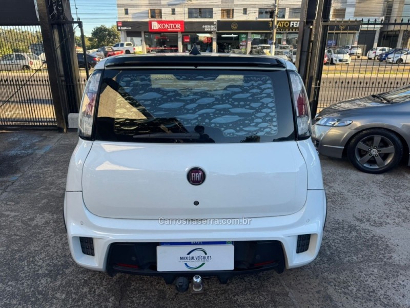 UNO 1.4 EVO SPORTING 8V FLEX 4P AUTOMATIZADO - 2015 - GRAVATAí