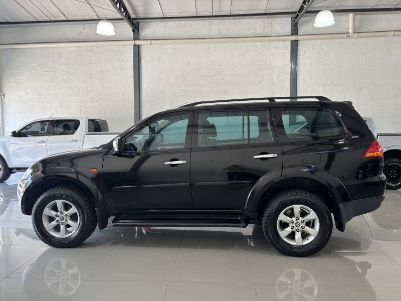 PAJERO DAKAR 3.2 HPE 4X4 7 LUGARES 16V TURBO INTERCOOLER DIESEL 4P AUTOMÁTICO - 2012 - CAXIAS DO SUL