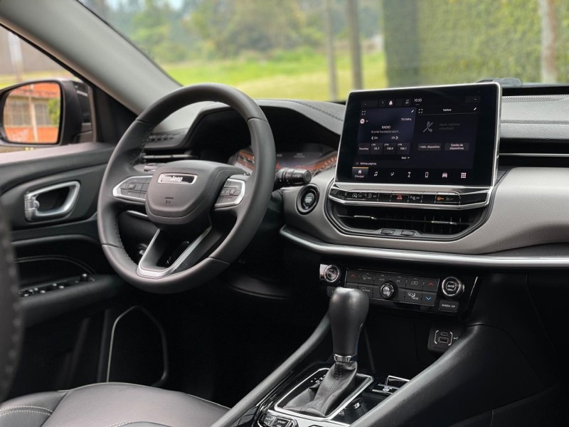 COMPASS 1.3 LONGITUDE T270 16V TURBO FLEX 4P AUTOMÁTICO - 2023 - FARROUPILHA