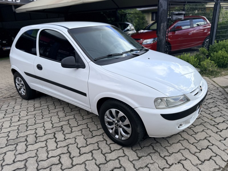 CELTA 1.4 MPFI SPIRIT 8V GASOLINA 2P MANUAL - 2006 - NOVA PETRóPOLIS