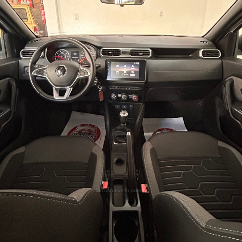 DUSTER 1.6 INTENSE 16V FLEX 4P MANUAL - 2024 - VACARIA