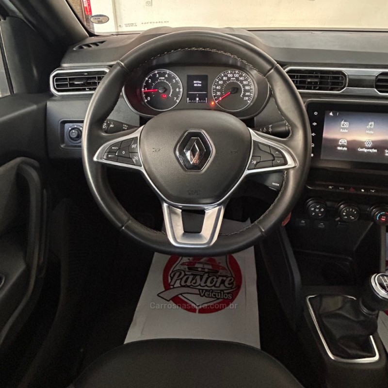 DUSTER 1.6 INTENSE 16V FLEX 4P MANUAL - 2024 - VACARIA