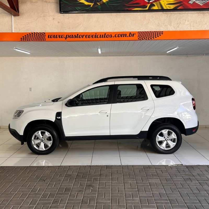 DUSTER 1.6 INTENSE 16V FLEX 4P MANUAL - 2024 - VACARIA