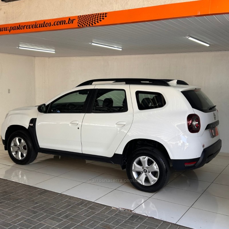 DUSTER 1.6 INTENSE 16V FLEX 4P MANUAL - 2024 - VACARIA