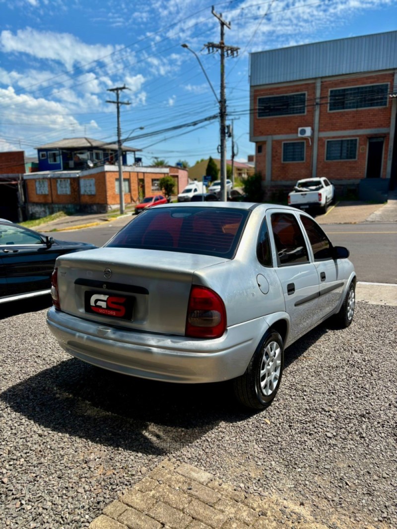 CLASSIC 1.0 VHC LIFE 8V FLEX 4P MANUAL - 2003 - NOVO HAMBURGO