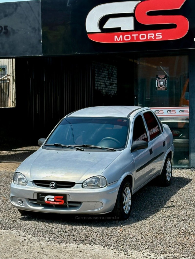 CLASSIC 1.0 VHC LIFE 8V FLEX 4P MANUAL - 2003 - NOVO HAMBURGO