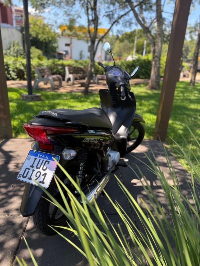 BIZ 125 ES - 2013 - BROCHIER