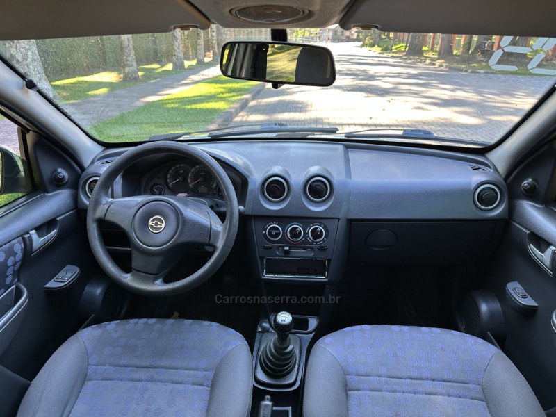 PRISMA 1.4 MPFI JOY 8V FLEX 4P MANUAL - 2009 - CAXIAS DO SUL