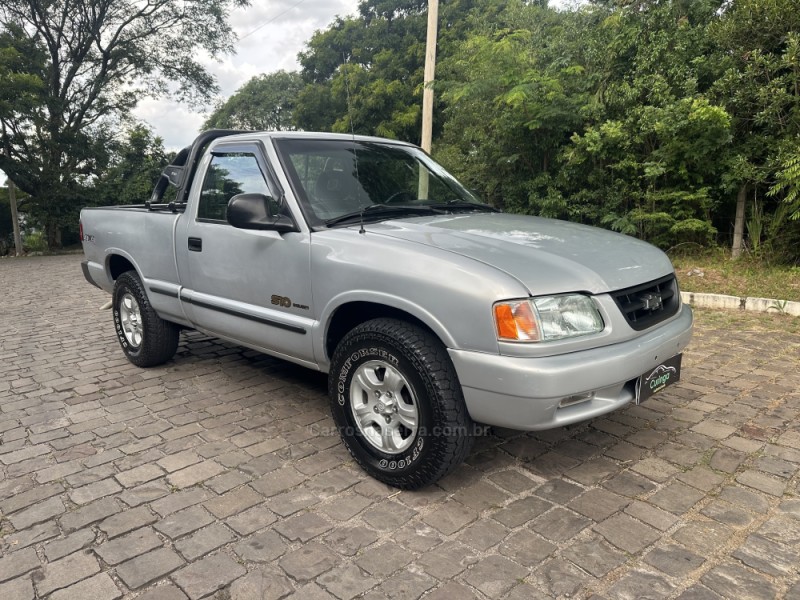 S10 4.3 SFI DLX 4X2 CS V6 12V GASOLINA 2P MANUAL - 1998 - NOVA PRATA