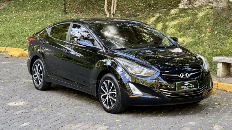 elantra 2.0 gls 16v flex 4p automatico 2015 caxias do sul