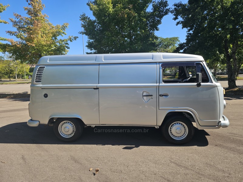 KOMBI 1.4 MI FURGÃO 8V FLEX 3P MANUAL - 2010 - BENTO GONçALVES