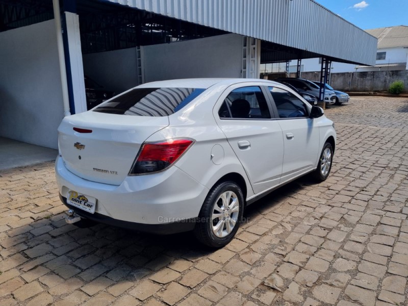 PRISMA 1.4 MPFI LTZ 8V FLEX 4P MANUAL - 2015 - VACARIA