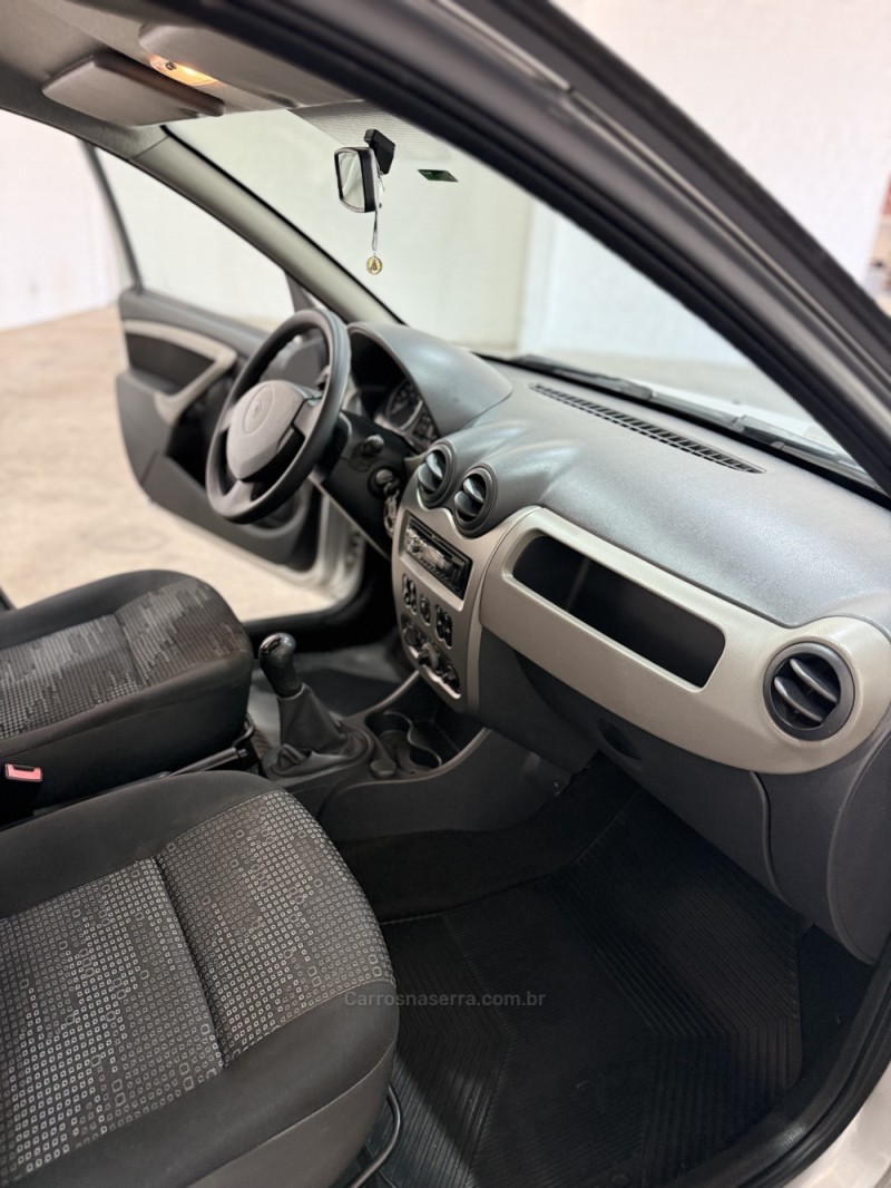 SANDERO 1.6 EXPRESSION 8V FLEX 4P MANUAL - 2010 - ARROIO DO MEIO