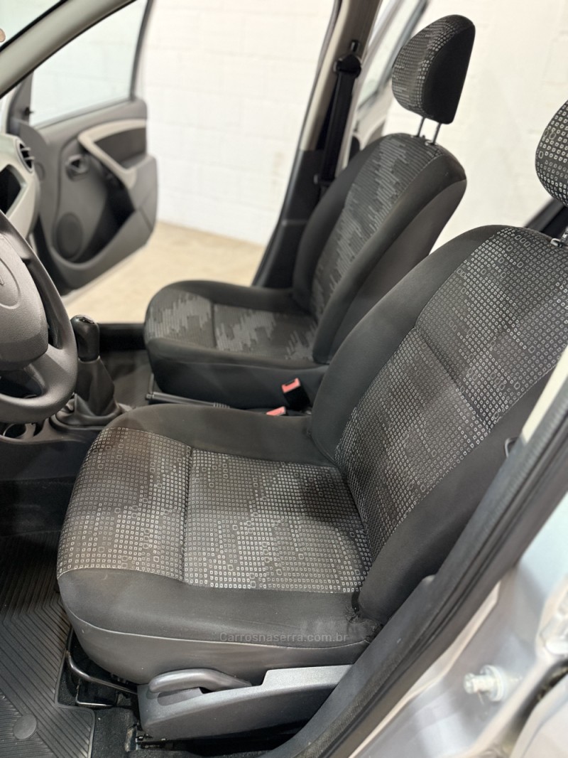 SANDERO 1.6 EXPRESSION 8V FLEX 4P MANUAL - 2010 - ARROIO DO MEIO