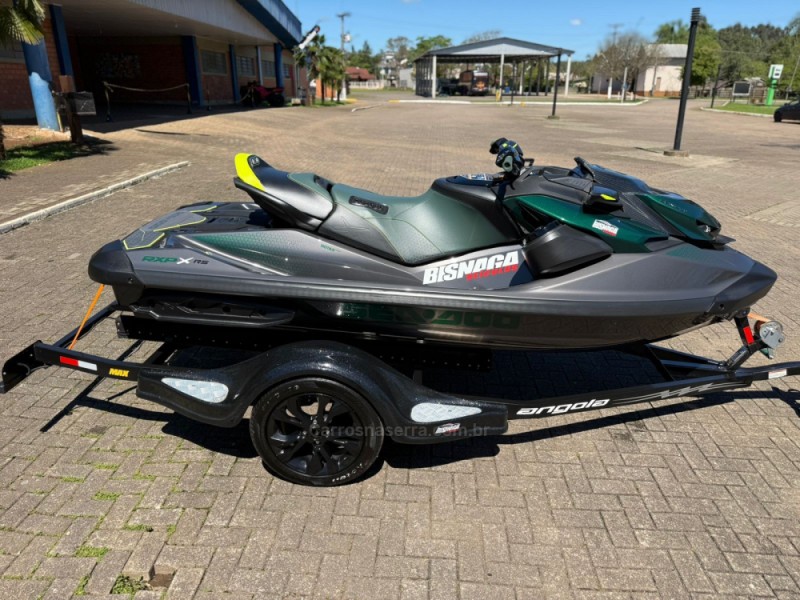 JET SKI RXP-X 300 - 2023 - BROCHIER