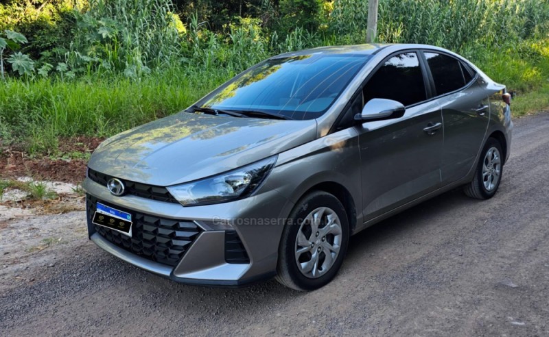 HB20S 1.0 COMFORT PLUS 12V FLEX 4P MANUAL - 2014 - IVOTI