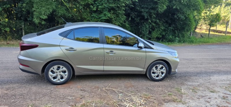 HB20S 1.0 COMFORT PLUS 12V FLEX 4P MANUAL - 2014 - IVOTI