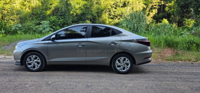 HB20S 1.0 COMFORT PLUS 12V FLEX 4P MANUAL - 2014 - IVOTI