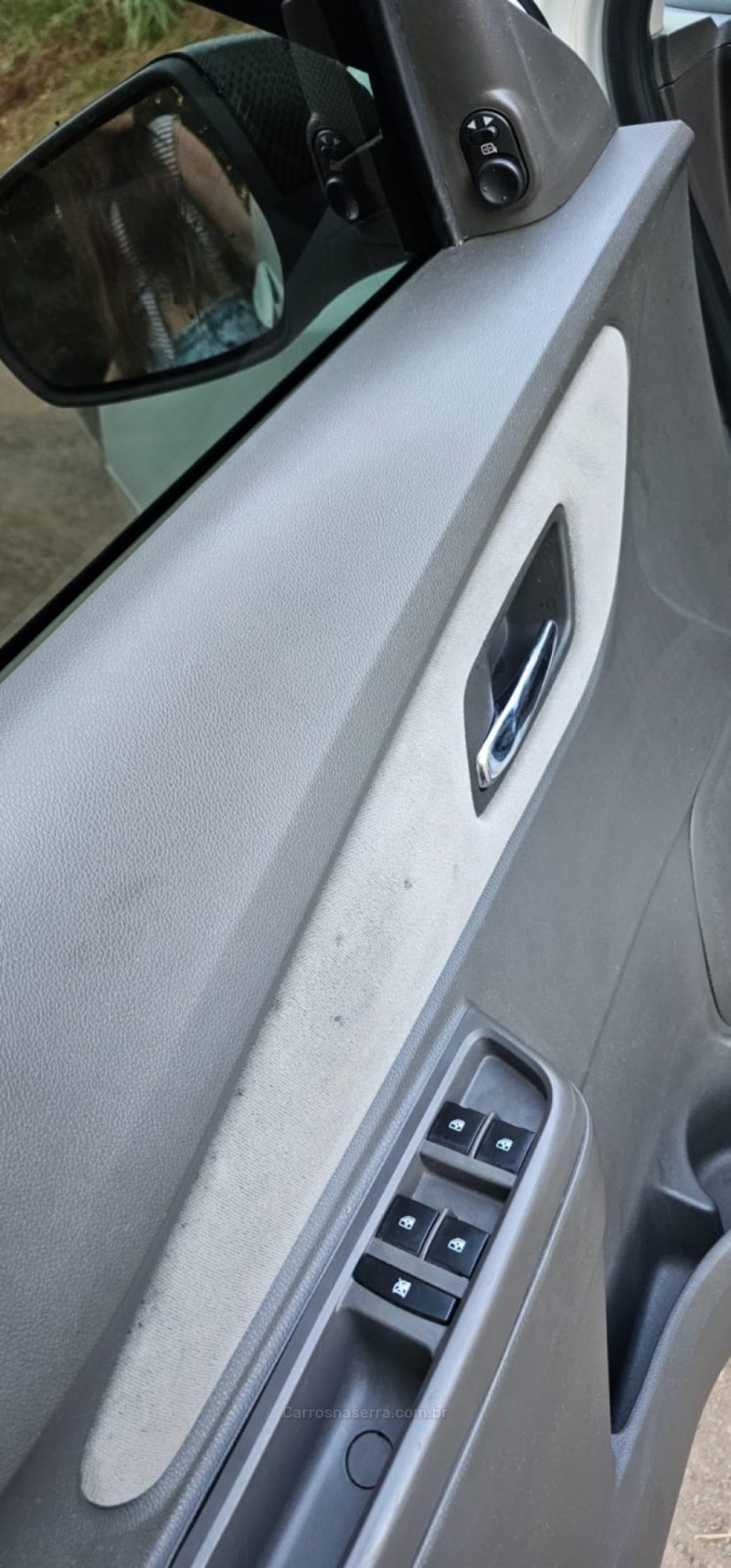 COBALT 1.8 SFI LTZ 8V FLEX 4P MANUAL - 2013 - IVOTI