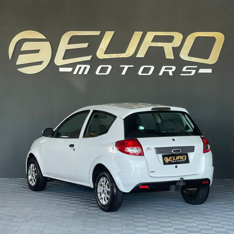KA 1.0 MPI 8V FLEX 2P MANUAL - 2012 - PORTãO
