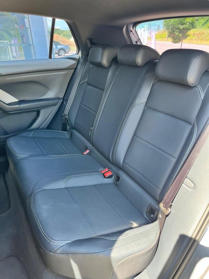 T-CROSS 1.4 HIGHLINE TSI 16V FLEX 4P AUTOMÁTICO - 2022 - CAXIAS DO SUL