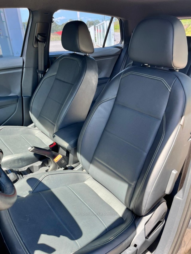 T-CROSS 1.4 HIGHLINE TSI 16V FLEX 4P AUTOMÁTICO - 2022 - CAXIAS DO SUL