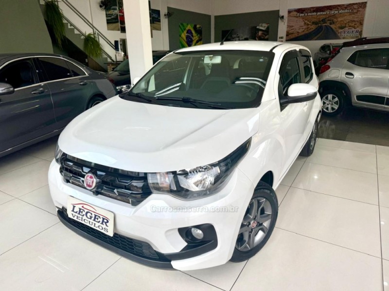 MOBI 1.0 8V EVO FLEX LIKE. ON MANUAL - 2017 - SãO LEOPOLDO