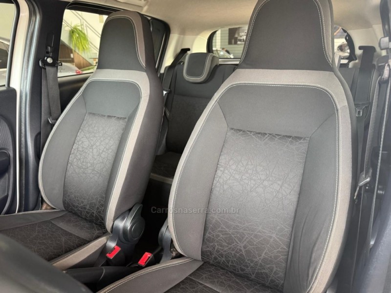 MOBI 1.0 8V EVO FLEX LIKE. ON MANUAL - 2017 - SãO LEOPOLDO