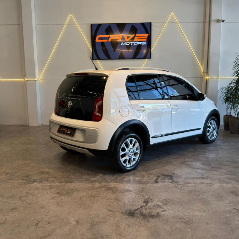 UP 1.0 CROSS T.FLEX 12V 4P MANUAL - 2015 - CAXIAS DO SUL