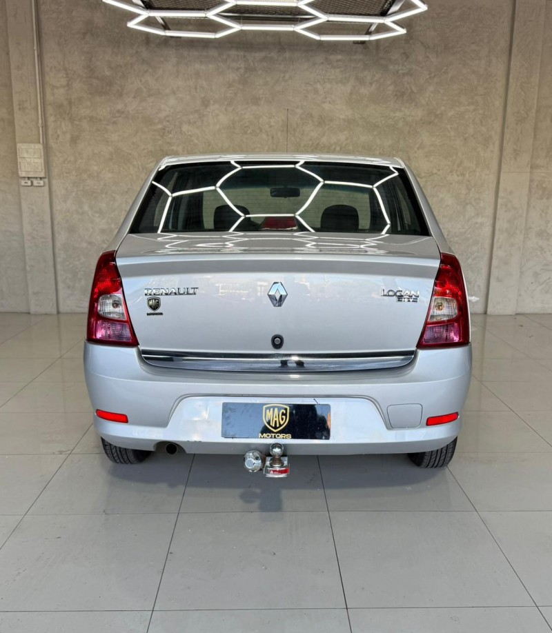 LOGAN 1.0 EXPRESSION 16V FLEX 4P MANUAL - 2011 - CAXIAS DO SUL