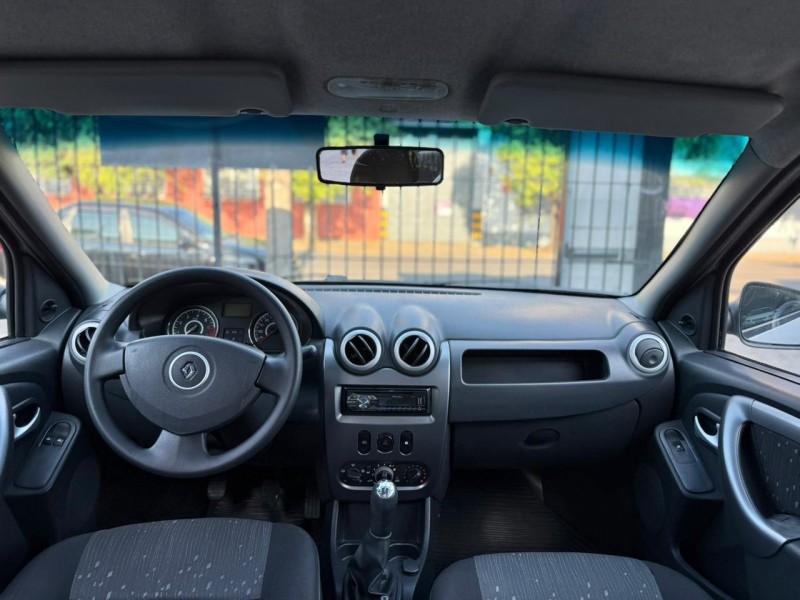 LOGAN 1.0 EXPRESSION 16V FLEX 4P MANUAL - 2011 - CAXIAS DO SUL