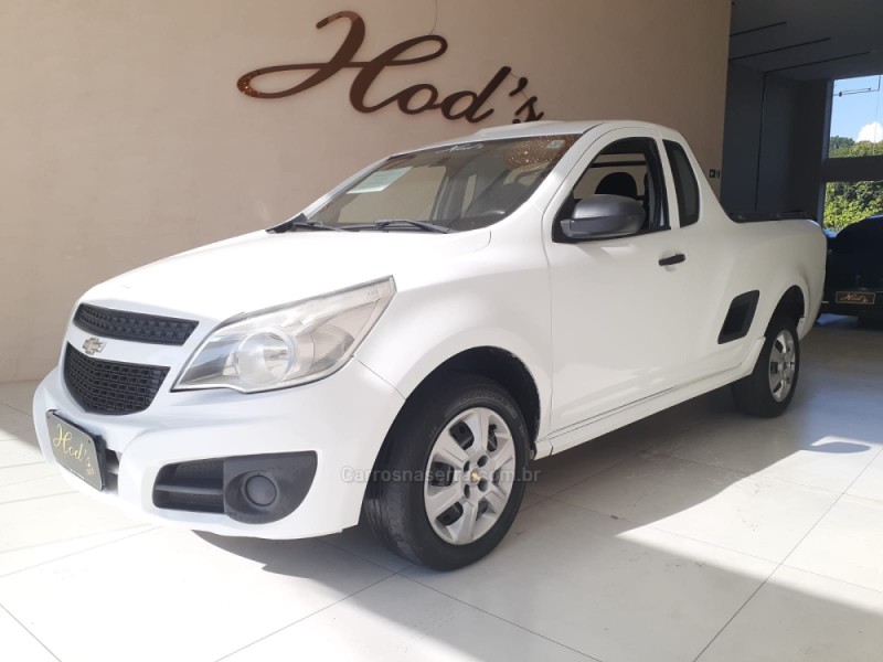 MONTANA 1.4 MPFI LS CS 8V FLEX 2P MANUAL - 2017 - CANELA