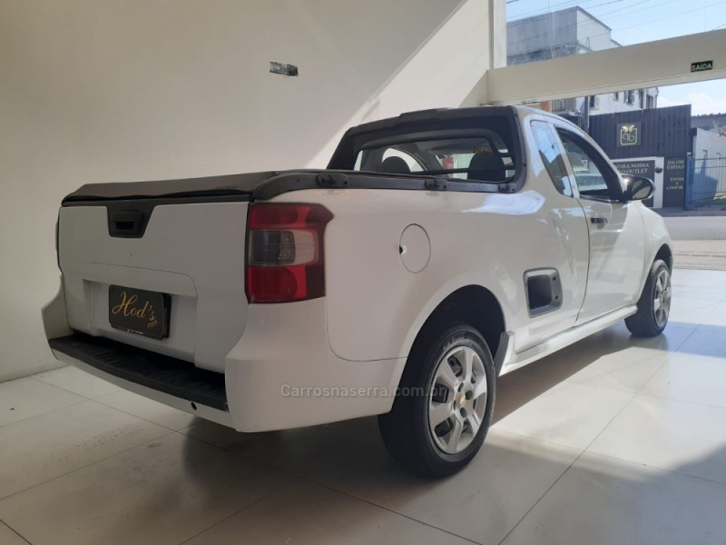 MONTANA 1.4 MPFI LS CS 8V FLEX 2P MANUAL - 2017 - CANELA