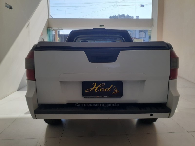 MONTANA 1.4 MPFI LS CS 8V FLEX 2P MANUAL - 2017 - CANELA