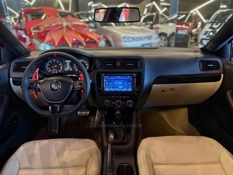 JETTA 2.0 COMFORTLINE FLEX 4P TIPTRONIC - 2013 - NOVO HAMBURGO